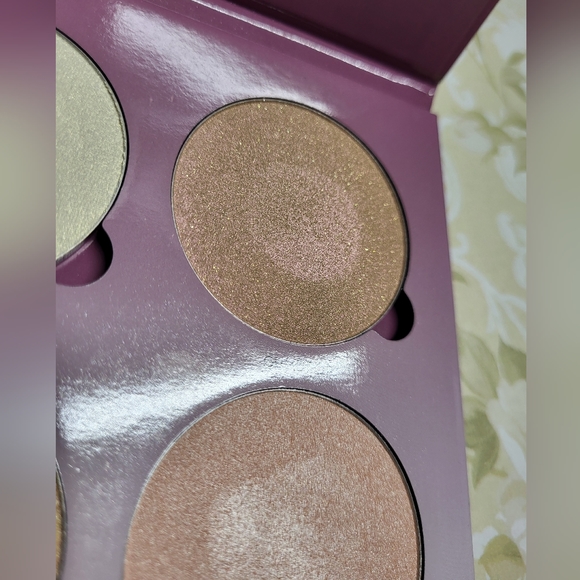 ABH Glow Kit, Sugar - Picture 5 of 7